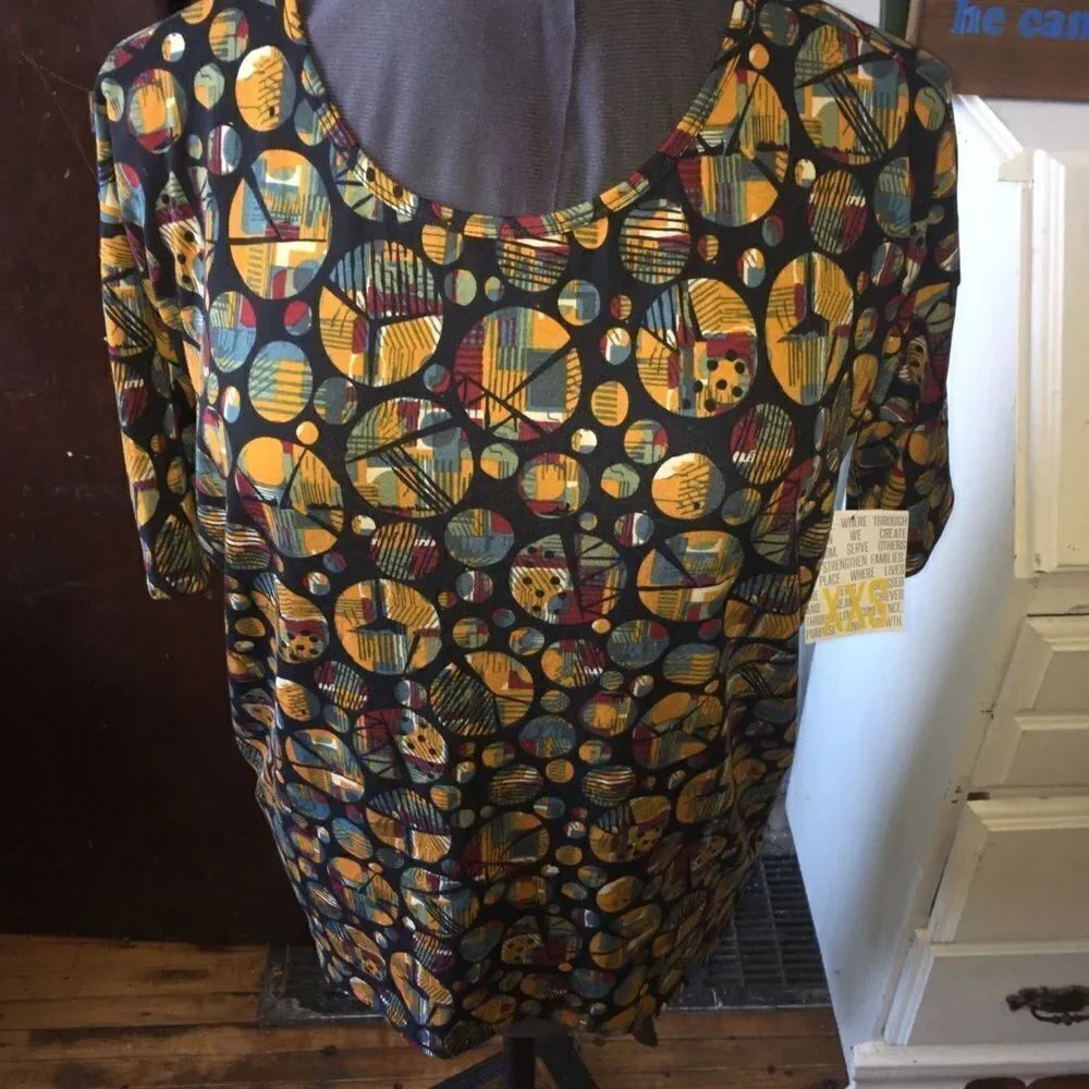 LuLaRoe circles NWT XXS Irma tunic